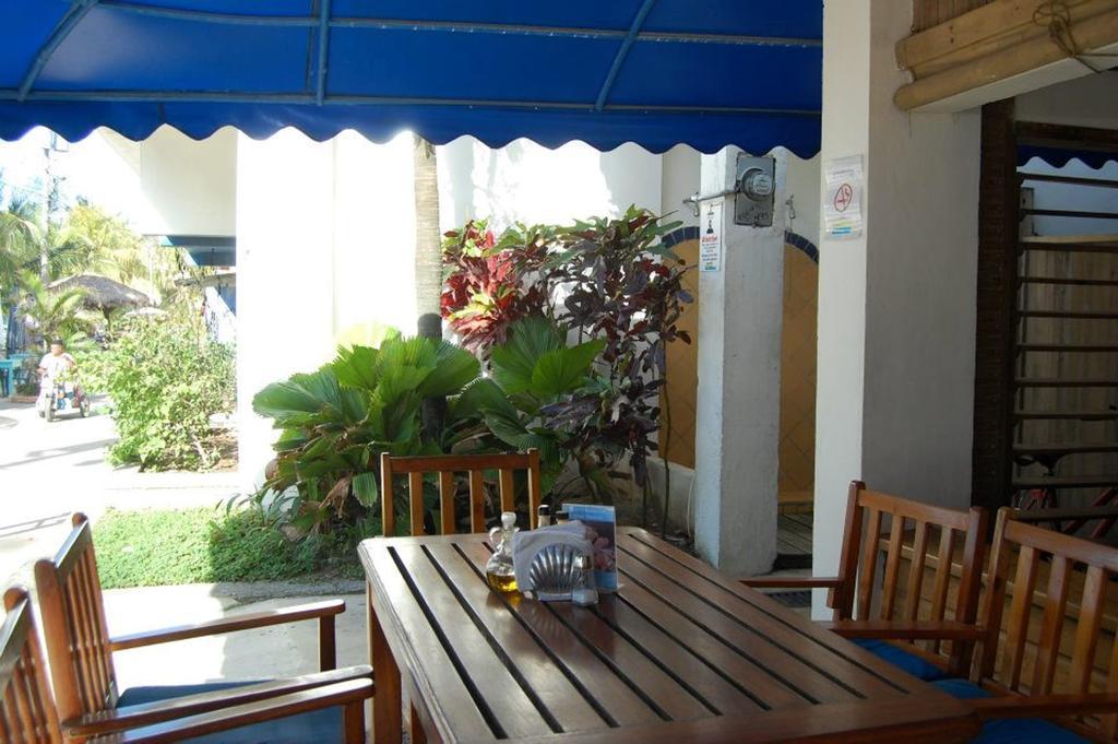Hotel Y Restaurante Cesar Mariscos Tela Esterno foto